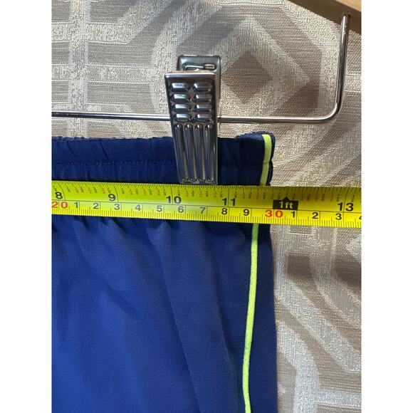 Gap Boys Pajama Set Size 8 Orange Graphic shark Top with Blue Shorts Sleepwear - Picture 6 of 9